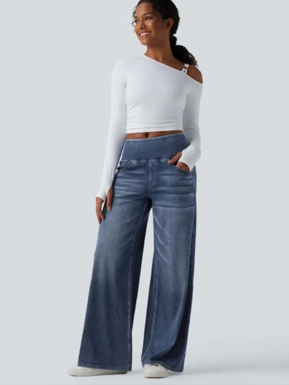 Halara Wide Leg Jeans. Size Large